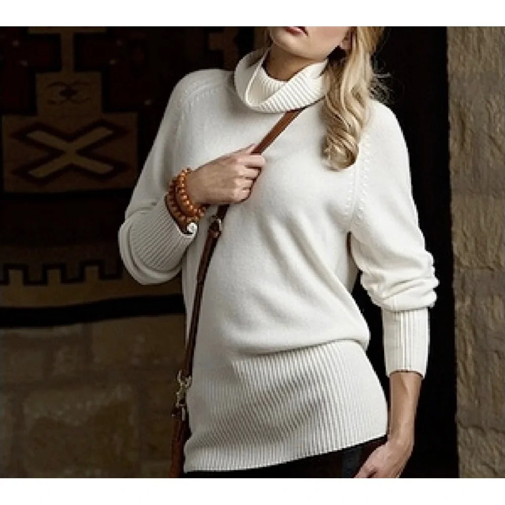 Belinda Robertson Ivory‎ cream Cashmere Turtleneck sweater small